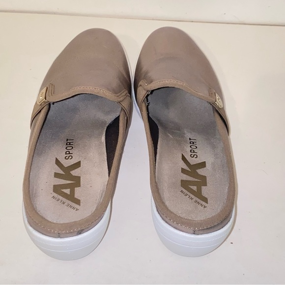 Anne Klein AK Sport Bronze Metallic Slip On Wedge Slides Mules - Picture 8 of 16